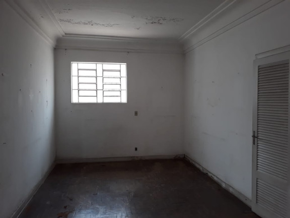 Imagem Casa com 4 Quartos à Venda, 1.000 m² em Centro - Taubaté Imagem Casa com 4 Quartos à Venda, 1.000 m² em Centro - Taubaté