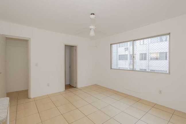 Imagem Imóvel com 1 Quarto à Venda, em Partenon - Porto Alegre Imagem Imóvel com 1 Quarto à Venda, em Partenon - Porto Alegre