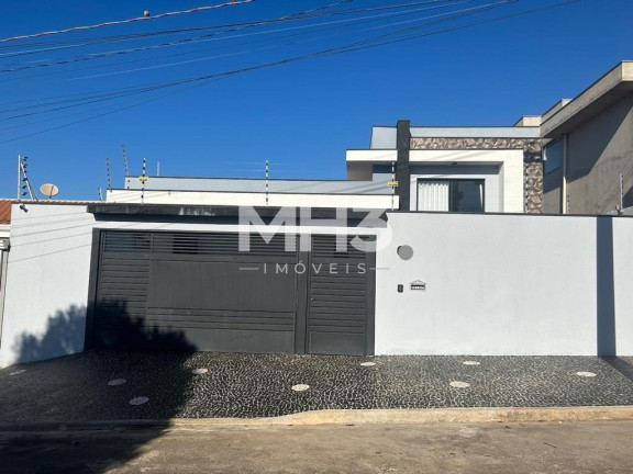 Casa com 3 Quartos à Venda, 244 m² em Parque Bom Retiro - Paulínia
