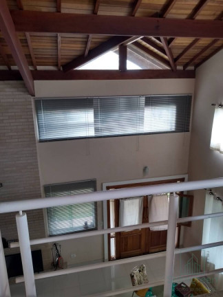 Imagem Casa com 3 Quartos à Venda, 204 m² em Cachoeira Abaixo - Piracaia