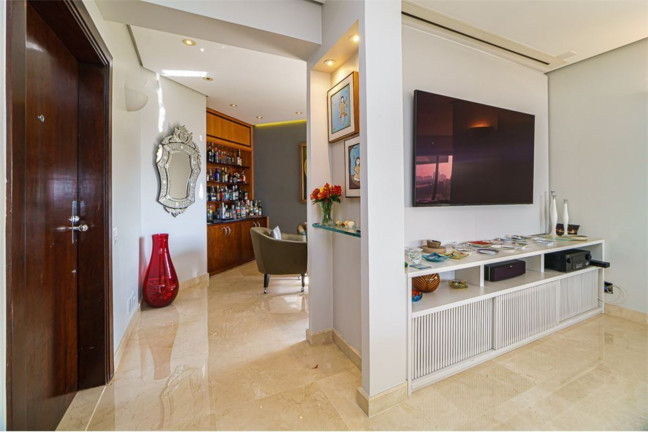 Imagem Apartamento com 3 Quartos à Venda, 257 m² em Jardim Vitória Régia - São Paulo