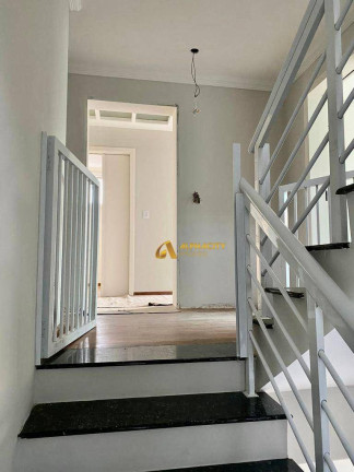 Imagem Casa com 4 Quartos à Venda, 400 m² em Alphaville 04 - Santana De Parnaíba Imagem Casa com 4 Quartos à Venda, 400 m² em Alphaville 04 - Santana De Parnaíba