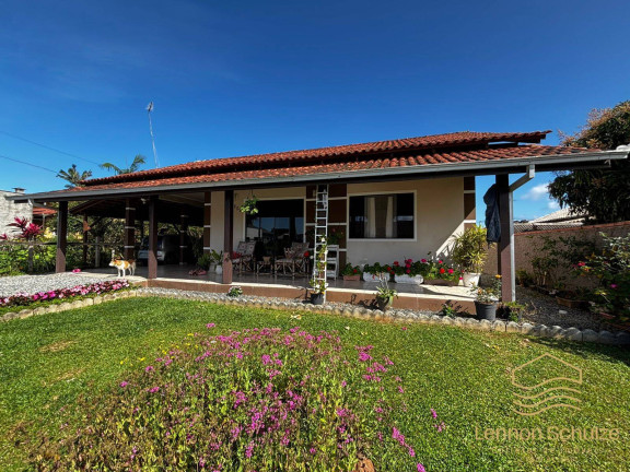 Imagem Casa com 3 Quartos à Venda, 190 m² em Pinheiros - Balneário Barra Do Sul Imagem Casa com 3 Quartos à Venda, 190 m² em Pinheiros - Balneário Barra Do Sul