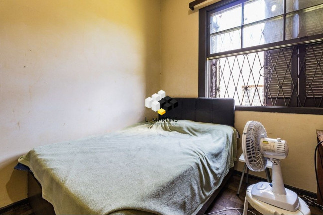 Imagem Casa com 3 Quartos à Venda, 528 m² em Partenon - Porto Alegre