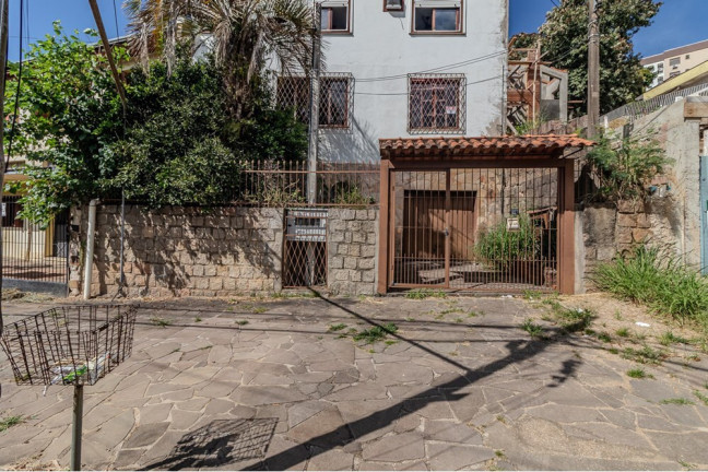 Imagem Casa com 6 Quartos à Venda, 210 m² em Passo Da Areia - Porto Alegre