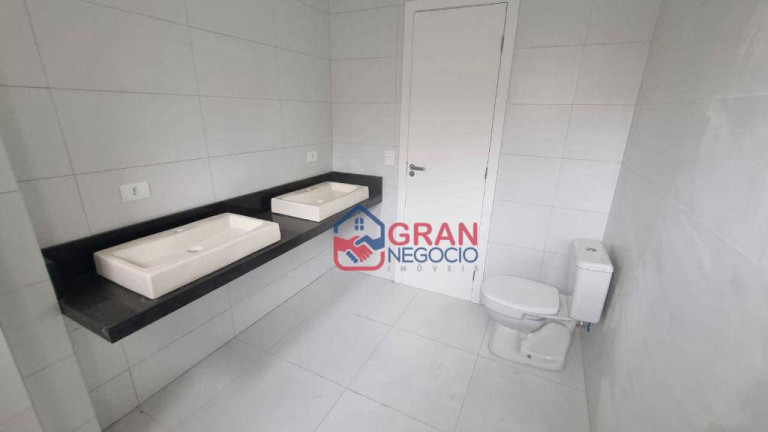 Imagem Sobrado com 3 Quartos à Venda, 208 m² em Campo Comprido - Curitiba