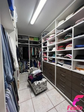 Imagem Casa com 5 Quartos à Venda, 585 m² em João Paulo - Florianópolis Imagem Casa com 5 Quartos à Venda, 585 m² em João Paulo - Florianópolis
