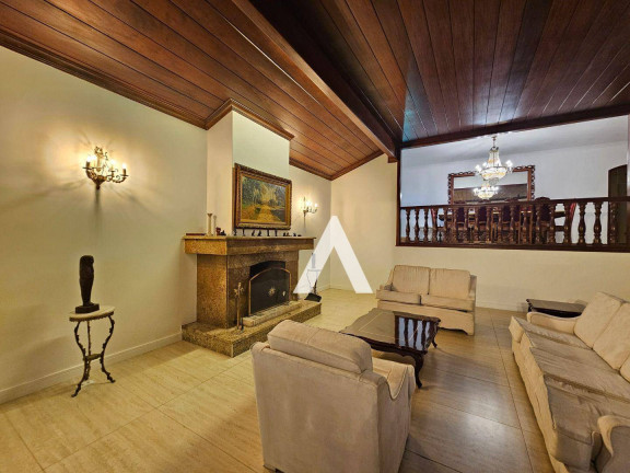 Imagem Casa com 5 Quartos à Venda, 503 m² em Parque São Luiz - Teresópolis