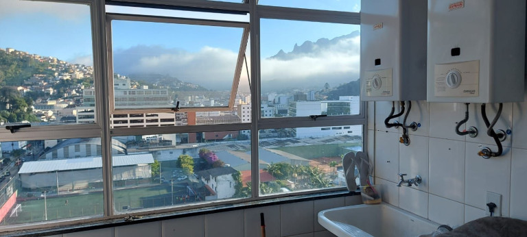 Imagem Cobertura com 3 Quartos à Venda, 275 m² em Várzea - Teresópolis