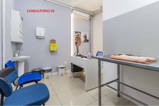 Imagem Imóvel Comercial à Venda, 300 m² em Vila Ipiranga - Porto Alegre Imagem Imóvel Comercial à Venda, 300 m² em Vila Ipiranga - Porto Alegre