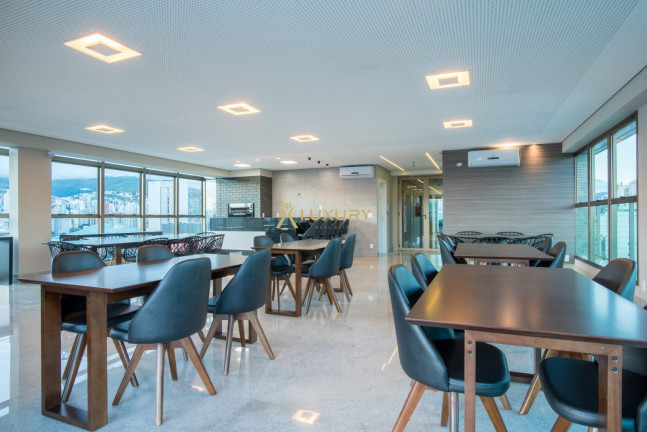 Imagem Imóvel com 2 Quartos à Venda, 66 m² em Savassi - Belo Horizonte