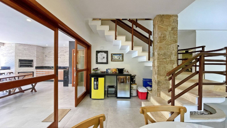 Imagem Casa com 6 Quartos à Venda, 296 m² em Riviera De São Lourenço - Bertioga Imagem Casa com 6 Quartos à Venda, 296 m² em Riviera De São Lourenço - Bertioga