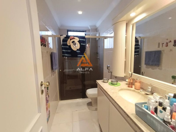 Imagem Apartamento com 4 Quartos à Venda, 145 m²