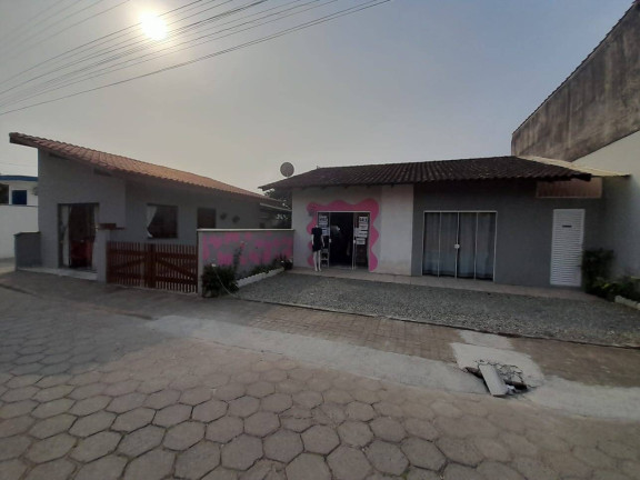 Casa com 3 Quartos à Venda, 317 m² em Itajuba - Barra Velha