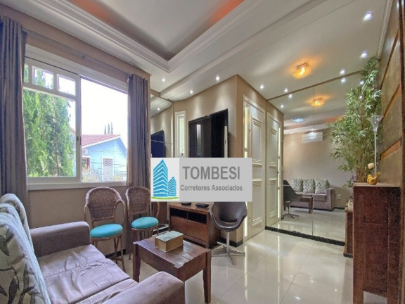 Sobrado com 3 Quartos à Venda, 207 m² em Jardim Itu - Porto Alegre