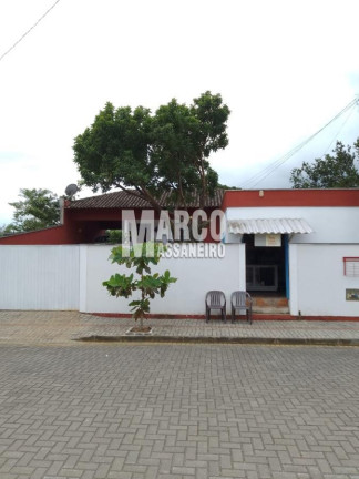 Imagem Casa com 3 Quartos à Venda, 360 m² em Paranaguamirim - Joinville Imagem Casa com 3 Quartos à Venda, 360 m² em Paranaguamirim - Joinville