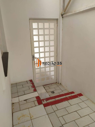 Imagem Casa com 3 Quartos à Venda, 250 m² em Jardim Das Azaléias - Poços De Caldas