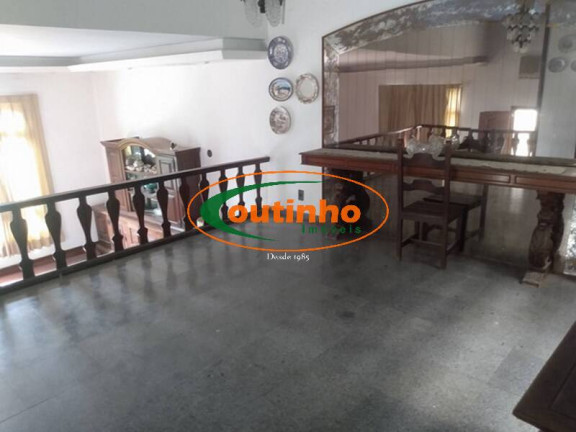 Imagem Casa com 3 Quartos à Venda, 500 m² em Grajaú - Rio De Janeiro Imagem Casa com 3 Quartos à Venda, 500 m² em Grajaú - Rio De Janeiro