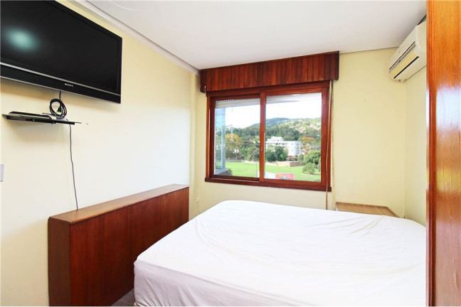 Imagem Imóvel com 1 Quarto à Venda, em Partenon - Porto Alegre Imagem Imóvel com 1 Quarto à Venda, em Partenon - Porto Alegre