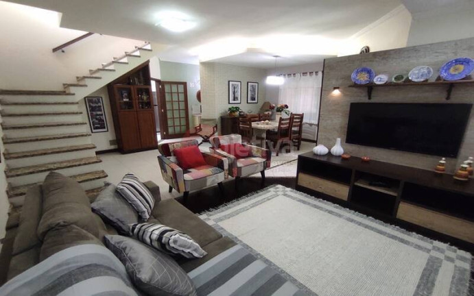 Imagem Casa com 6 Quartos à Venda, 420 m² em Parque Central - Cabo Frio Imagem Casa com 6 Quartos à Venda, 420 m² em Parque Central - Cabo Frio