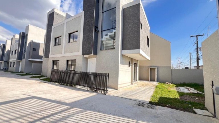 Imagem Casa com 3 Quartos à Venda, 169 m² em Uberaba - Curitiba