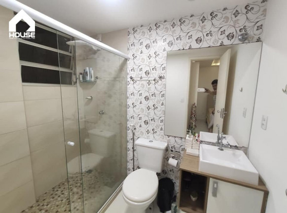 Imagem Apartamento com 2 Quartos à Venda, 70 m² em Centro - Guarapari
