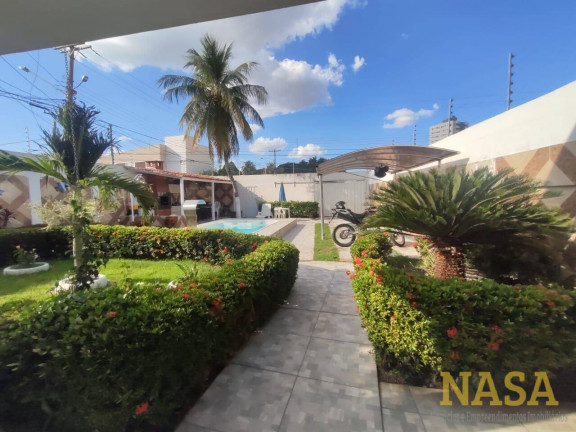 Imagem Casa com 5 Quartos à Venda, 405 m² em Cidade Alta - Cuiabá Imagem Casa com 5 Quartos à Venda, 405 m² em Cidade Alta - Cuiabá