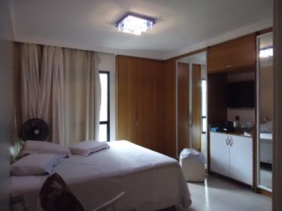 Imagem Apartamento com 4 Quartos à Venda, 227 m² em Pituba - Salvador