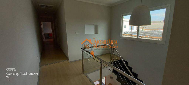 Imagem Sobrado com 3 Quartos à Venda, 226 m² em Parque Renato Maia - Guarulhos Imagem Sobrado com 3 Quartos à Venda, 226 m² em Parque Renato Maia - Guarulhos