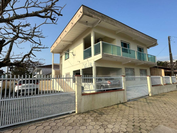 Casa com 6 Quartos à Venda, 200 m² em Centro - Balneário Barra Do Sul