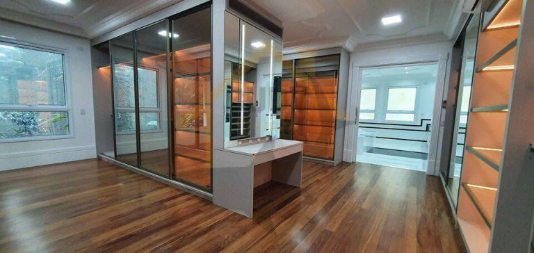 Imagem Casa com 10 Quartos à Venda, 2.150 m² em Alphaville - Santana De Parnaíba Imagem Casa com 10 Quartos à Venda, 2.150 m² em Alphaville - Santana De Parnaíba