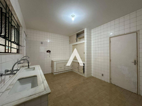Imagem Casa com 4 Quartos à Venda, 214 m² em Jardim Europa - Teresópolis