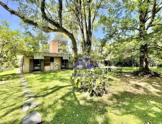 Casa com 3 Quartos à Venda, 243 m² em Chácara Eliana - Cotia