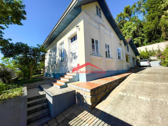 Imagem Casa com 3 Quartos à Venda, 200 m² em América - Joinville