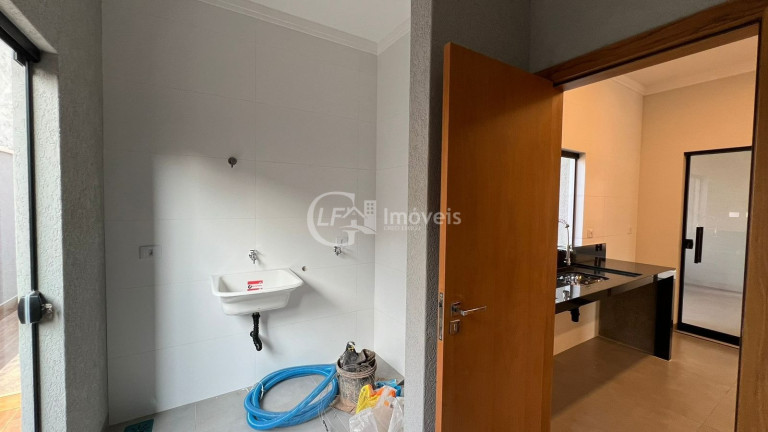 Imagem Casa com 3 Quartos à Venda, 180 m² em Vila Vilas Boas - Campo Grande Imagem Casa com 3 Quartos à Venda, 180 m² em Vila Vilas Boas - Campo Grande