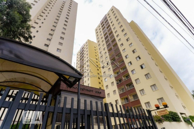 Apartamento com 2 Quartos para Alugar,  em Vila Carrão - São Paulo