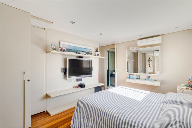 Imagem Imóvel com 3 Quartos à Venda, 271 m² em Moema - São Paulo