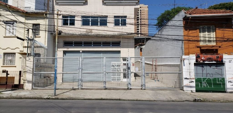 Edifício Residencial para Alugar, 500 m² em Pompeia - São Paulo