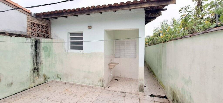 Imagem Casa com 2 Quartos à Venda, 152 m² em Vila Erminda - Peruíbe