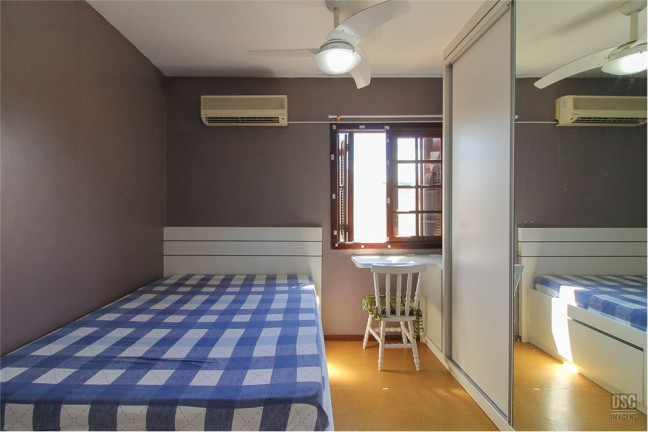 Imagem Casa com 3 Quartos à Venda,  em Vila Nova - Porto Alegre