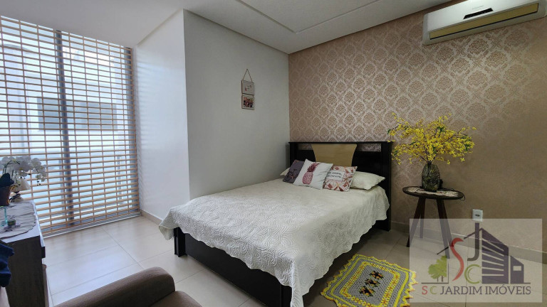 Imagem Casa com 5 Quartos à Venda, 234 m² em Flores - Manaus Imagem Casa com 5 Quartos à Venda, 234 m² em Flores - Manaus