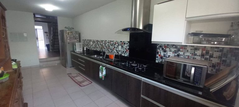 Imagem Casa com 5 Quartos à Venda, em Aleixo - Manaus Imagem Casa com 5 Quartos à Venda, em Aleixo - Manaus