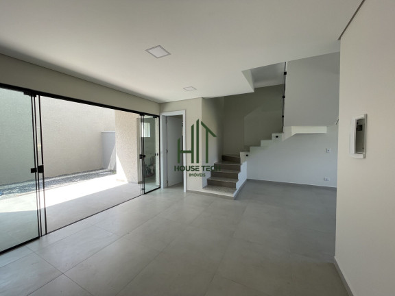 Imagem Sobrado com 3 Quartos à Venda, 132 m² em Itapoá - Itapoá