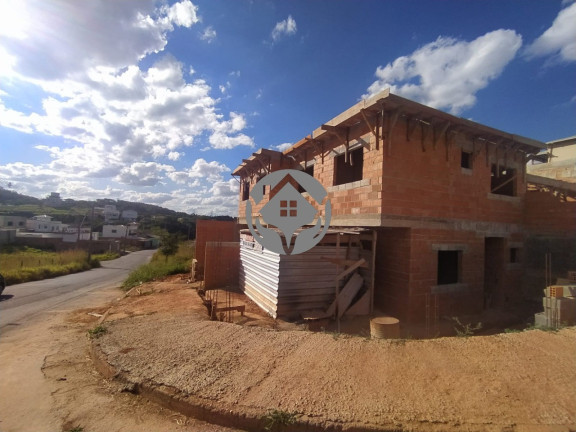 Casa com 3 Quartos à Venda, 131 m² em Novo Centro - Santa Luzia
