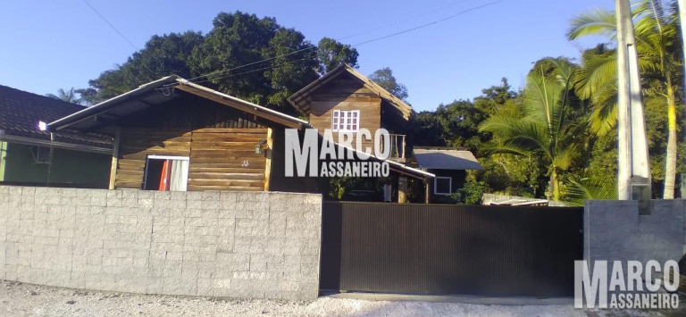 Imagem Casa com 3 Quartos à Venda, 348 m² em Conquista - Balneário Barra Do Sul Imagem Casa com 3 Quartos à Venda, 348 m² em Conquista - Balneário Barra Do Sul