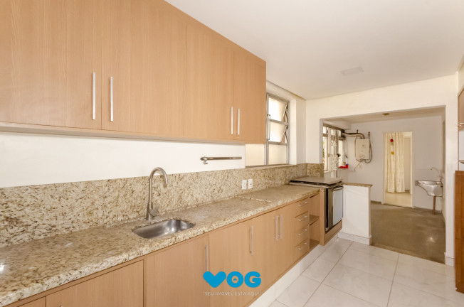Imagem Imóvel com 3 Quartos à Venda, 146 m² em Rio Branco - Porto Alegre Imagem Imóvel com 3 Quartos à Venda, 146 m² em Rio Branco - Porto Alegre