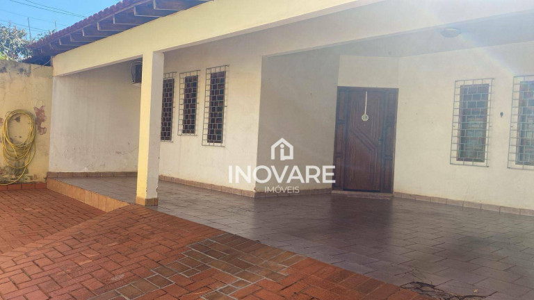 Casa com 4 Quartos à Venda, 190 m² em Jardim América - Itumbiara