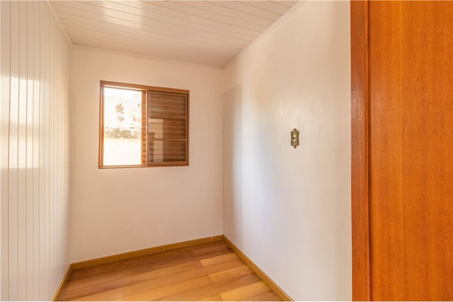 Imagem Casa com 5 Quartos à Venda, 150 m² em Partenon - Porto Alegre