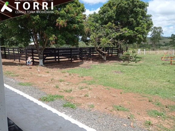Imagem Imóvel com 1 Quarto à Venda, 1.137.400 m² em Centro - Paranapanema