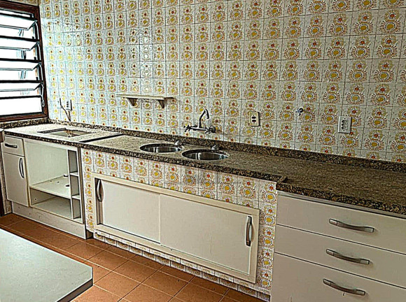 Imagem Casa com 3 Quartos à Venda, 224 m² em Jardim Lindóia - Porto Alegre Imagem Casa com 3 Quartos à Venda, 224 m² em Jardim Lindóia - Porto Alegre